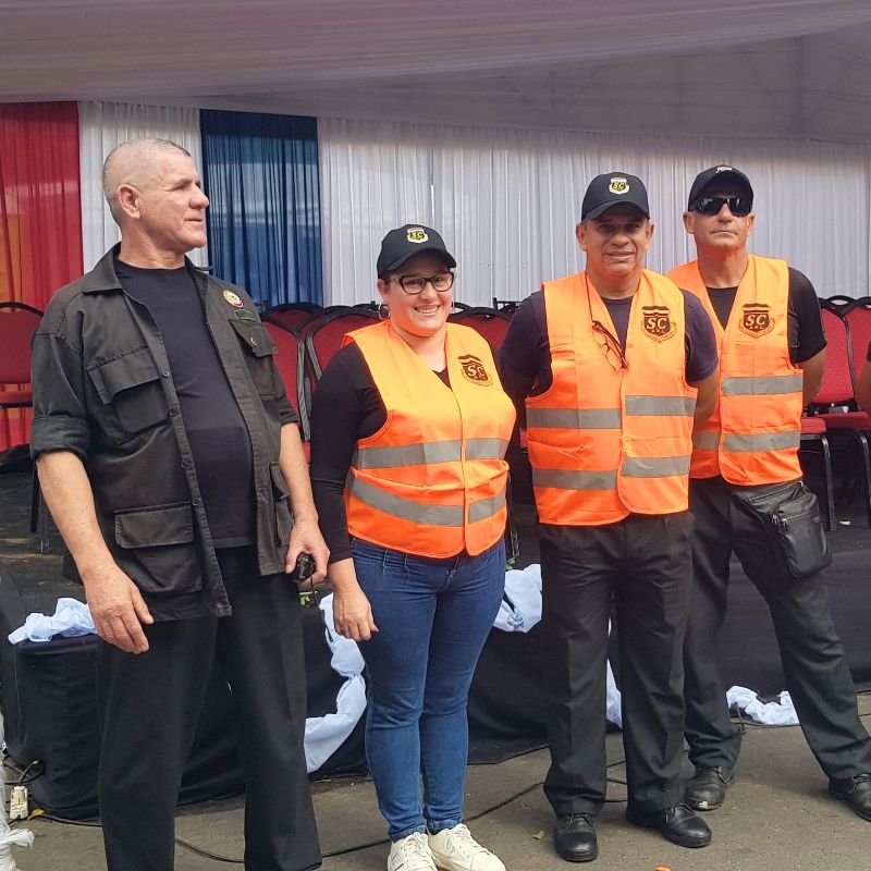 Brindamos cobertura integral a organismos estatales, municipios, empresas privadas